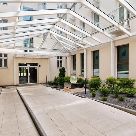 Jbhotels Deluxe Przy Galaxy 3* שצ'צ'ין
