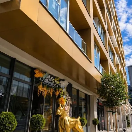 Jbhotels Deluxe Przy Galaxy דירה